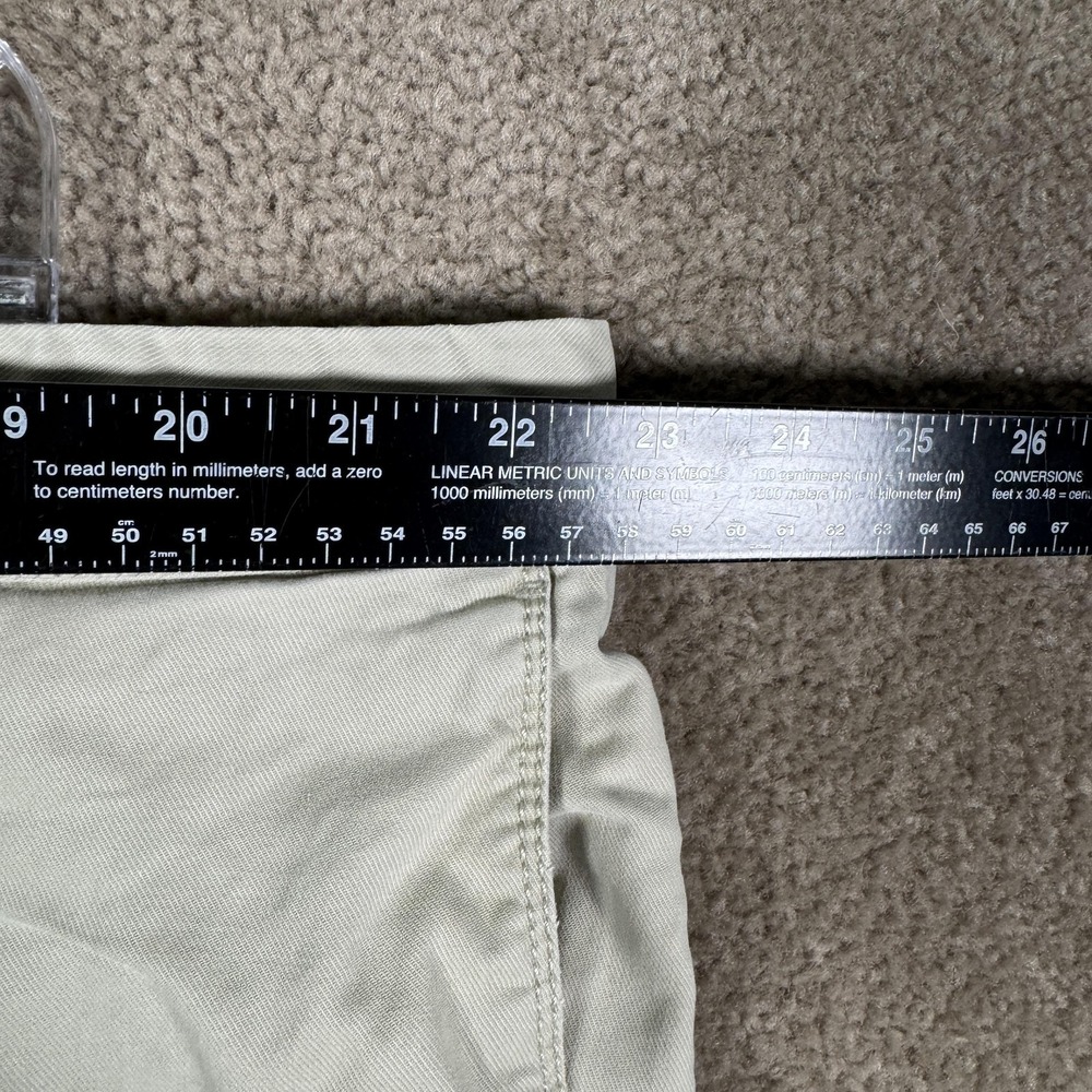 Tommy Bahama Shorts Mens 44 Beige Chino Stretch 10 Inseam Flat Front Casual - Picture 6 of 12